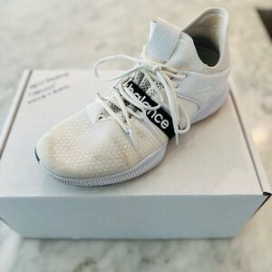 New Balance OMN1S White & Black Basketball shoes